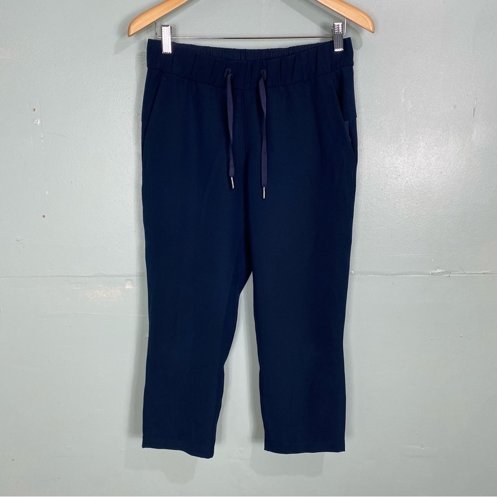 Lululemon On The Fly Crop Pants Blue Sz 6 W6AVMS
